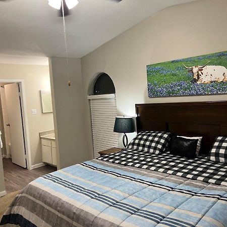 Beautiful 1-Bedroom Townhome With Nice Amenities Houston Esterno foto