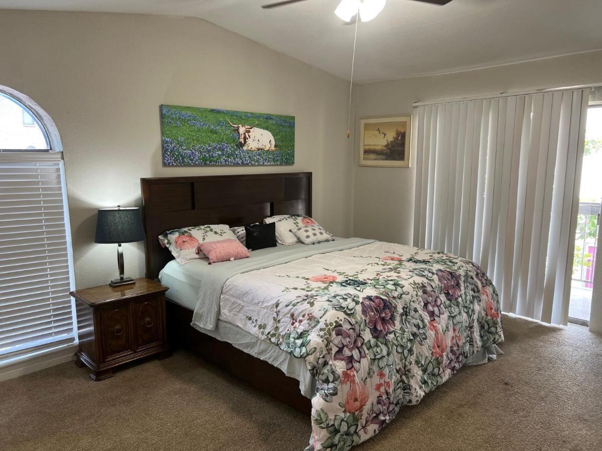 Beautiful 1-Bedroom Townhome With Nice Amenities Houston Esterno foto