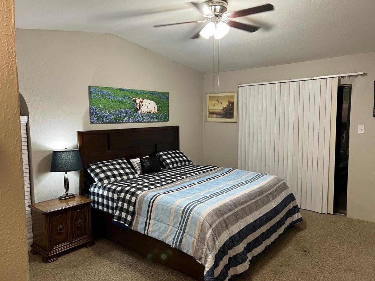 Beautiful 1-Bedroom Townhome With Nice Amenities Houston Esterno foto