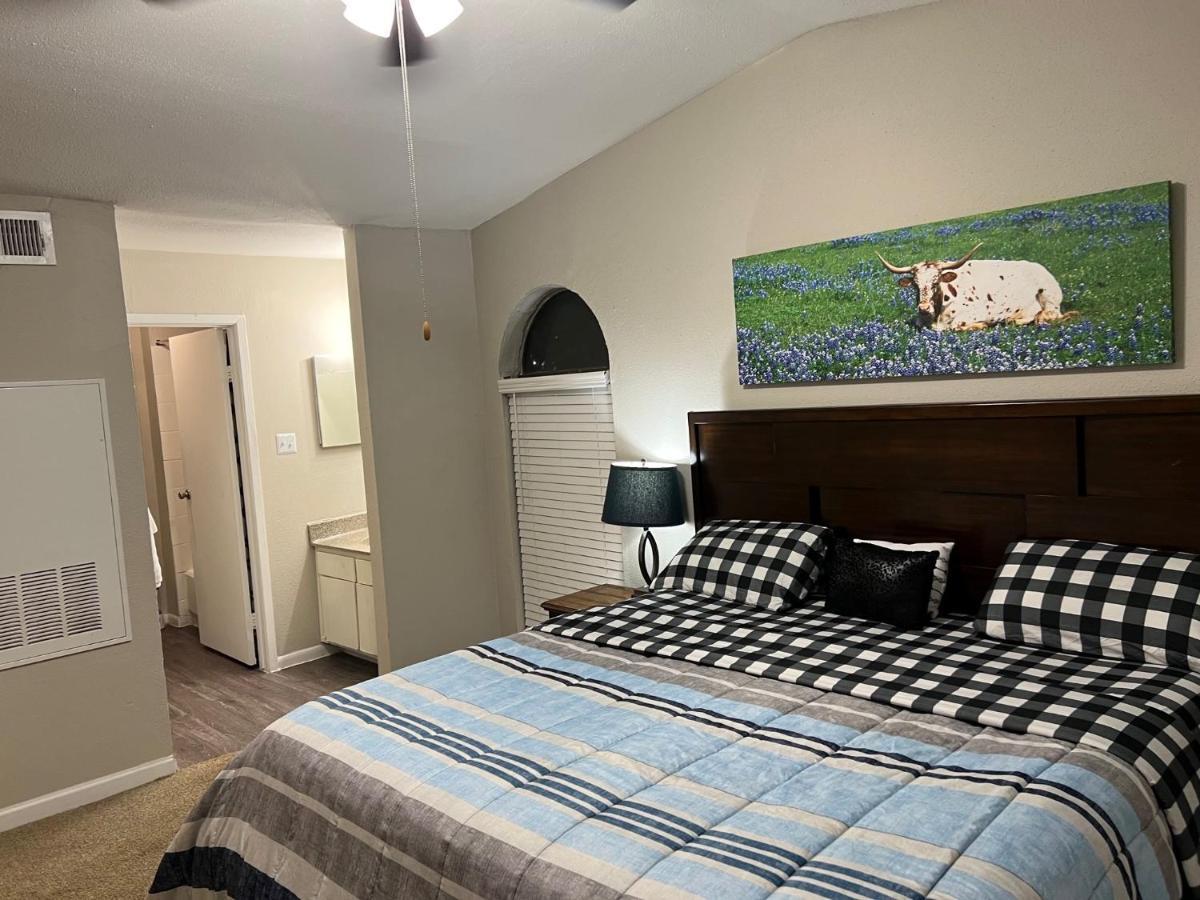 Beautiful 1-Bedroom Townhome With Nice Amenities Houston Esterno foto