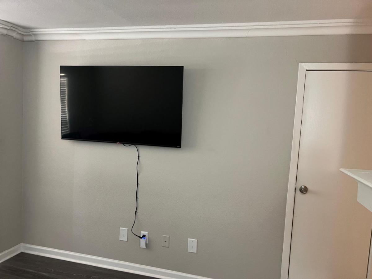 Beautiful 1-Bedroom Townhome With Nice Amenities Houston Esterno foto