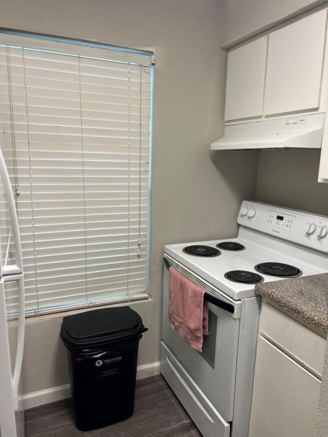 Beautiful 1-Bedroom Townhome With Nice Amenities Houston Esterno foto