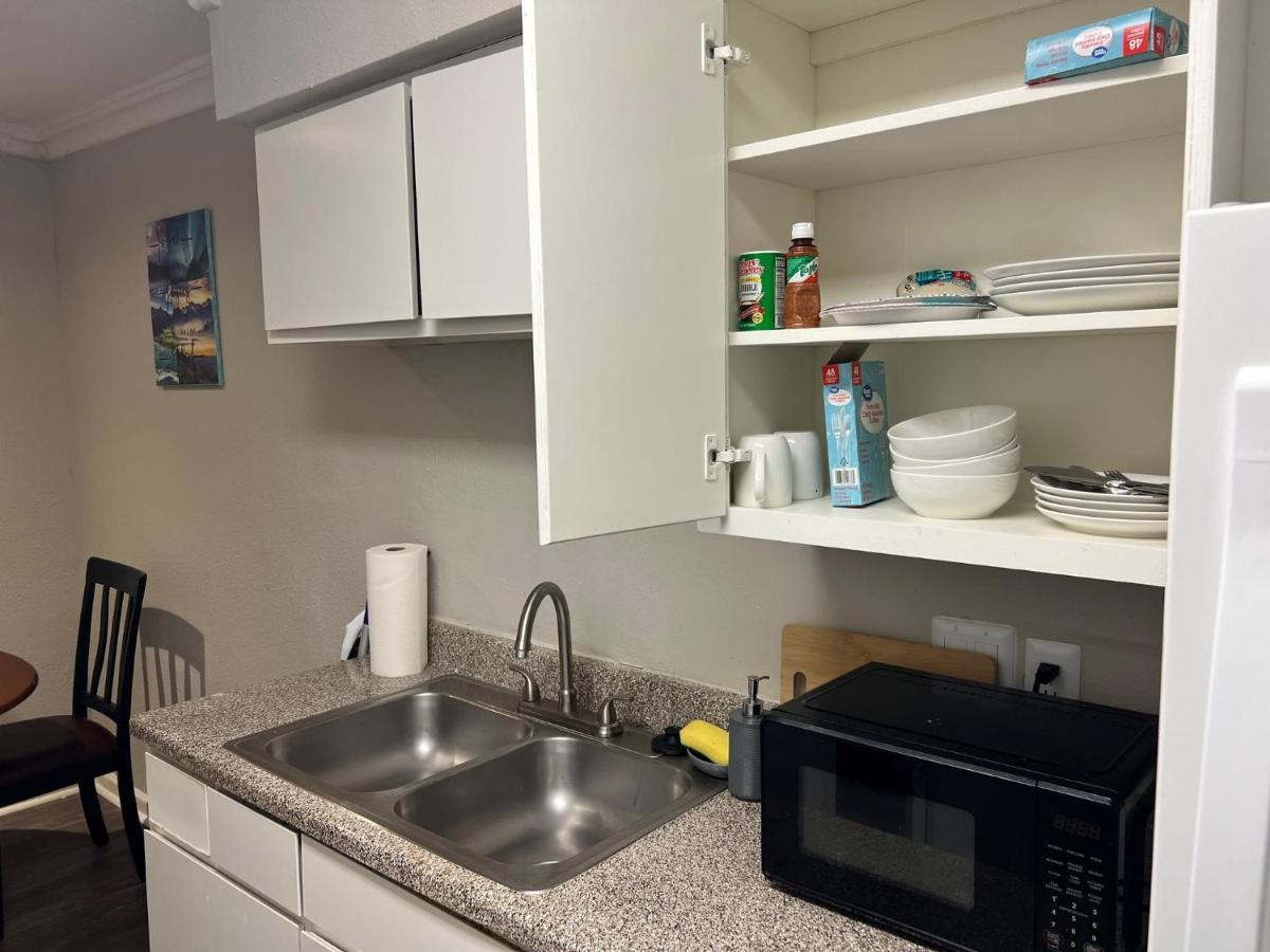 Beautiful 1-Bedroom Townhome With Nice Amenities Houston Esterno foto