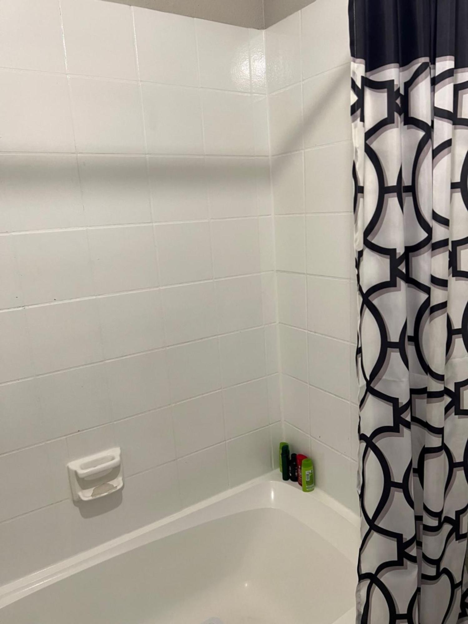 Beautiful 1-Bedroom Townhome With Nice Amenities Houston Esterno foto