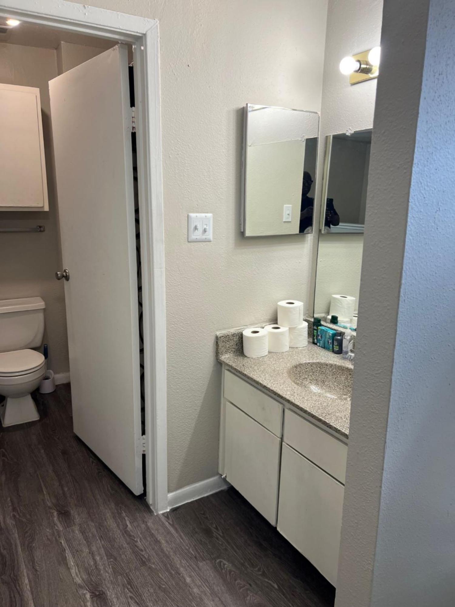Beautiful 1-Bedroom Townhome With Nice Amenities Houston Esterno foto